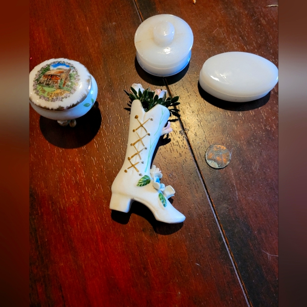 Vintage knickknacks lot